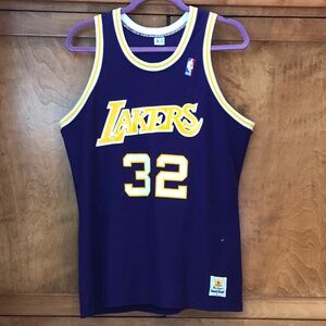 VINTAGE 80’S LAKERS MAGIC JOHNSON PURPLE JERSEY #32